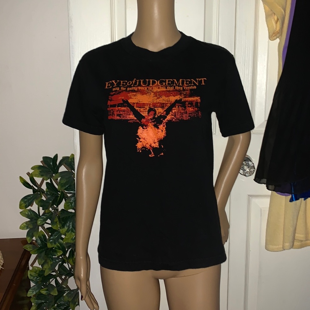 Eye of Judgement FIRE Graphic Statement ORANGE Fire on BLACK tee shirt S M